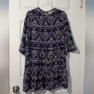 Elegant Navy and White Midi Dress